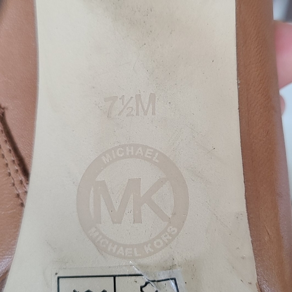 Bootie - Picture 4 of 7